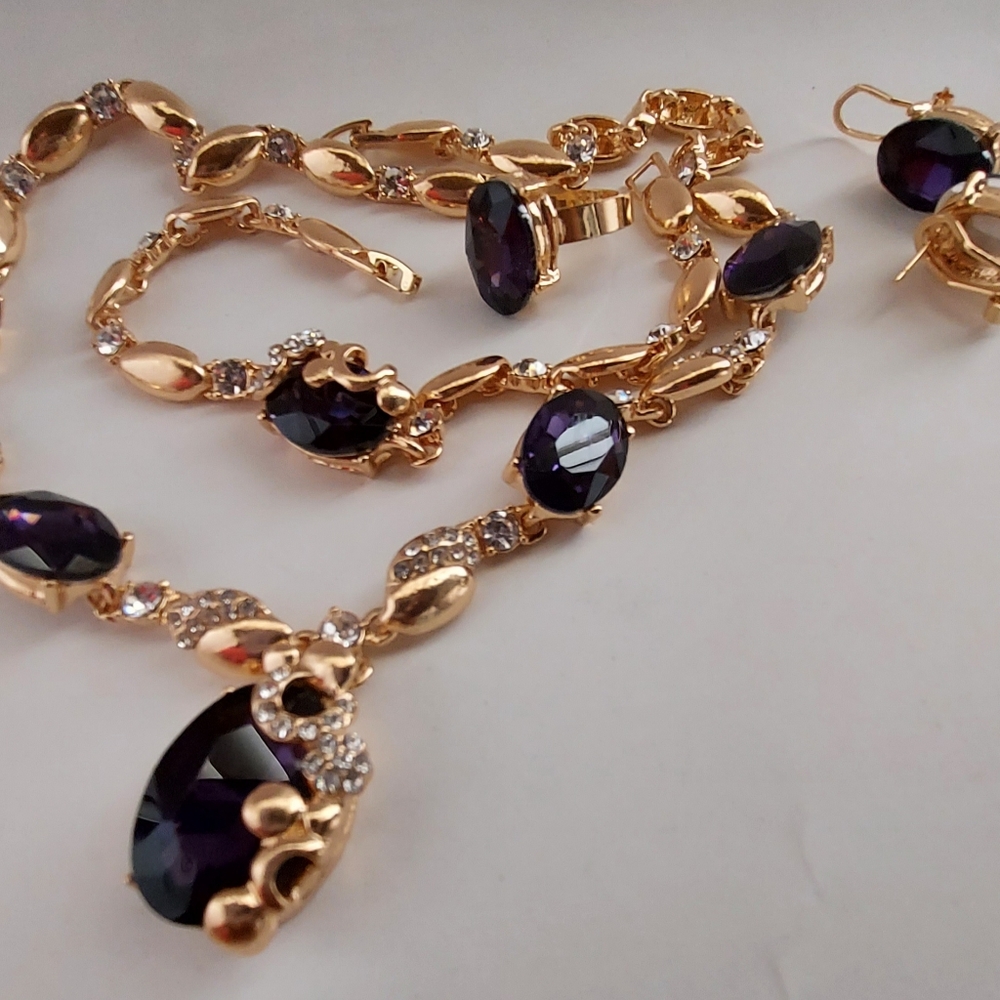14k Gold Plated Costume Jewelry Set w/ Purple Gems